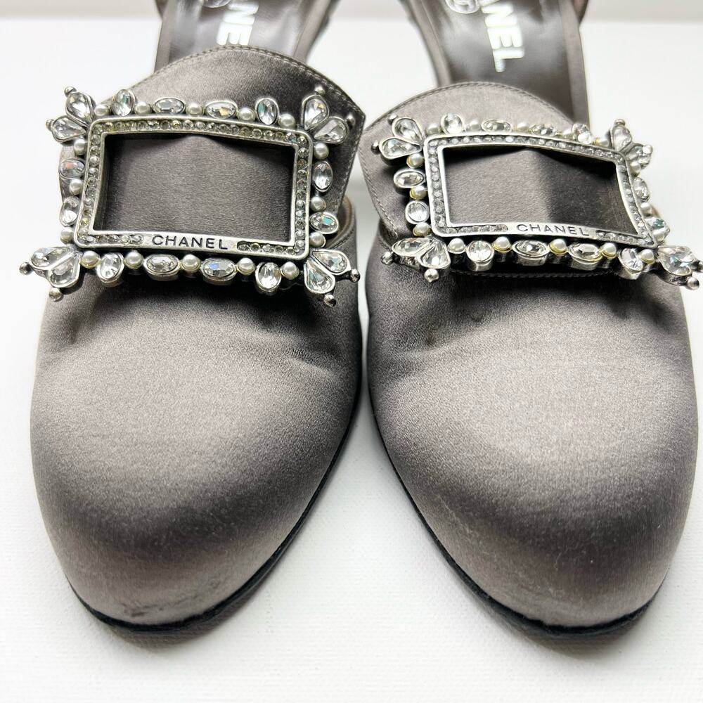 CHANEL Crystal Embellished D'Orsay Pumps EU 39.5 US 9.5 Dark Gray Satin Heels - Picture 3 of 15